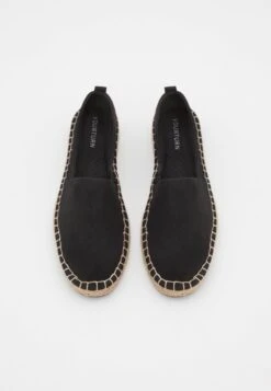 YOURTURN EspadrillasBlack Uomo Scarpe Basse YO112C01D-Q11 -Negozio Online Yourturn Italia f0463bea3a2e4604b38788abca531b5b