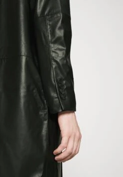 Phluid Project X YourturnCappotto CortoBlack Uomo Cappotti YO122T03Q-Q11 -Negozio Online Yourturn Italia f239a643294c44228a78519023b4545b