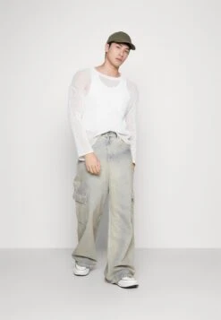 YOURTURN Unisex - Jeans Baggy - Light Blue Denim -Negozio Online Yourturn Italia f7f7c383f80448fa97d368d17c642181