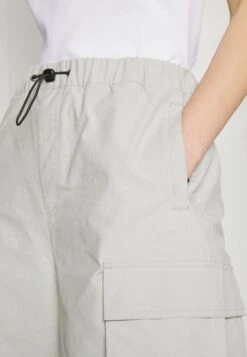 YOURTURN Unisex - Shorts - Light Grey 15 YOURTURN Unisex - Shorts - Light Grey -Negozio Online Yourturn Italia fb21bd3b219d4ff4b3b1cc09b2fd0909