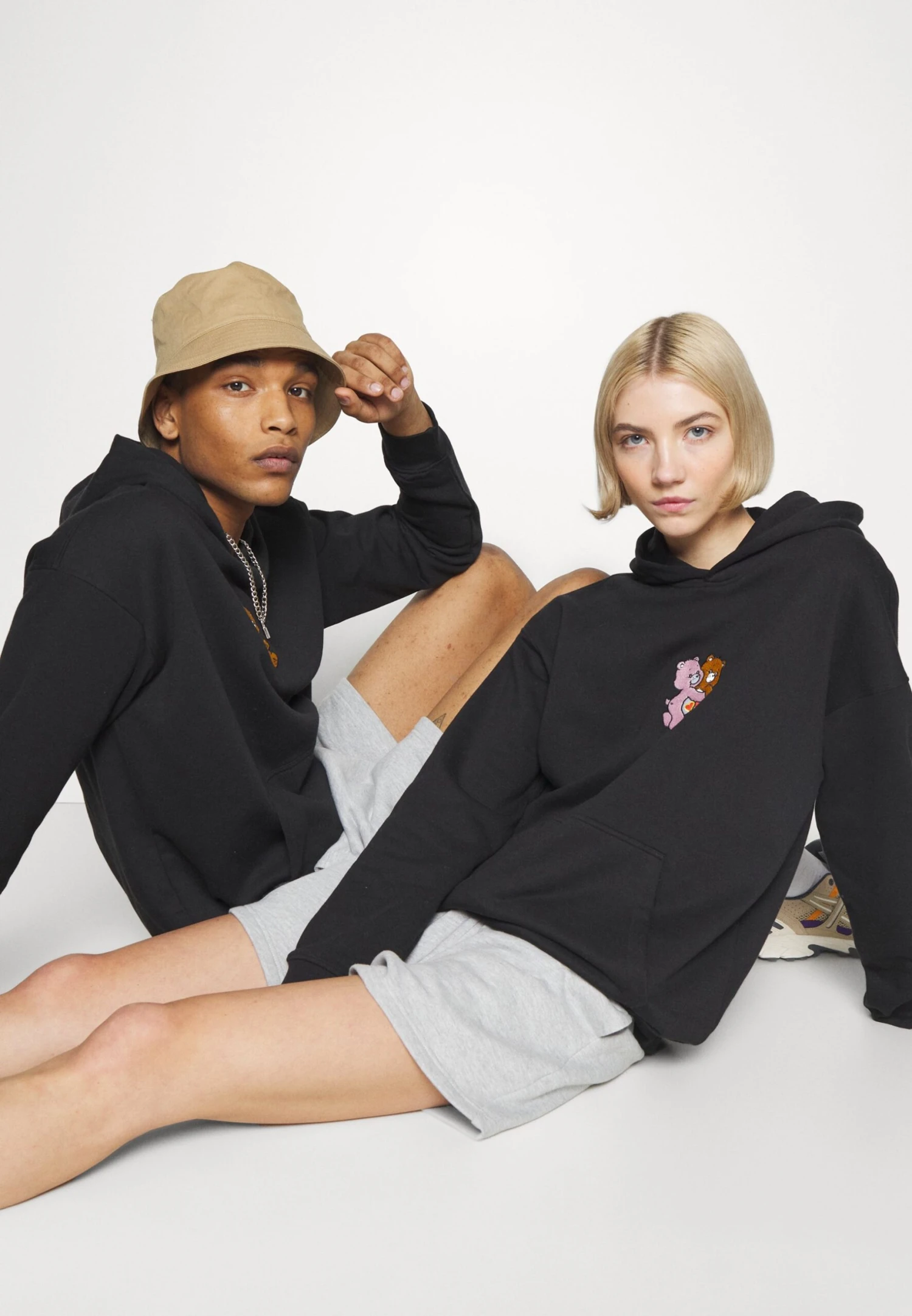 YOURTURN Care Bears UnisexFelpa Con CappuccioBlack Uomo Maglieria E Felpe YO12100WS-Q11 6 YOURTURN Care Bears UnisexFelpa Con CappuccioBlack Uomo Maglieria E Felpe YO12100WS-Q11 - immagine 4